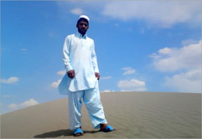 خنکای لباس سفید بلوچ در گرمای سیستان