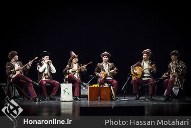 اولین  اجرای رپرتواری ازموسیقی محلی قزاقستان توسط گروه"ساری آرقا"  در فرهنگسرای نیاوران 