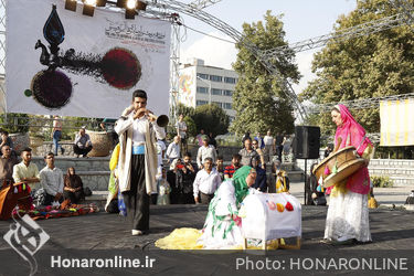 دومین روز نوزدهمین جشنواره نمایش های آیینی و سنتی