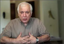 نوبت به من که می‌رسد هیچ کس پول ندارد / خسرو سینایی در گفت‌وگو با هنرآنلاین
