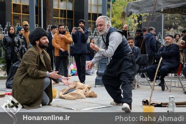 اجرای نمایش‌ «سردار بی سر» در چهل و یکمین جشنواره تئاتر فجر - پهنه رودکی