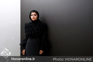 اثر مهسا الف با عنوان کتابخانه الف در گالری محسن