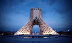 چالش پارکینگ برج آزادی بحرانی‌تر شد