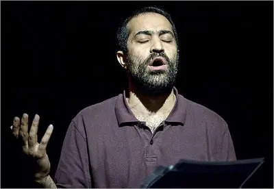 دهن کجی به خود / نگاهی به نمایش ˝و آنک انسان˝ نوشته و کار محمد رضایی‌راد