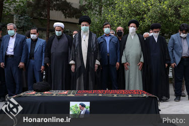 اقامه نماز بر پیکر حجت‌‌‌الاسلام و المسلمین دعایی