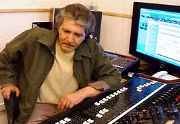 تورج شعبانخانی: هنرمندان جوان نیاز به آزادی عمل دارند