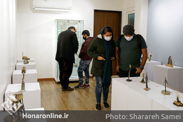 نمایشگاه مجسمه های سنگی "سید رحیم حسینی" با عنوان "نبض درون" در گالری بهارک 