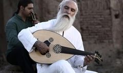 داود آزاد در تالار وحدت از «هوای تو» می‌خواند
