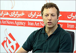 حرف‌های شروین وکیلی درباره ˝زندگاهان˝