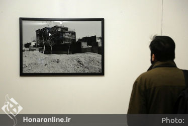 افتتاحیه نمایشگاه عکس یوریک کریم مسیحی با عنوان "تهران، غیر رسمی" در گالری دنا 
