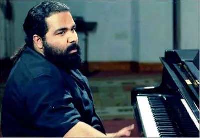  رضا صادقی مجری تلویزیون شد