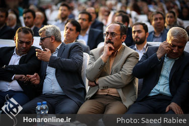رونمایی از تابلوی گذر صنایع دستی تهران در  روز جهانی صنایع دستی