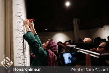 رونمایی از اثر بزرگمهر حسین پور در گالری آس