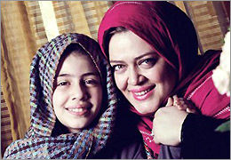 مادر بودنم آغشته به هرکاری است که انجام می‌دهم / پروین قائم مقامی زنی کوشا و استوار است