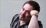 خشایار اعتمادی: خوانندگی عشق من است / یک‌ سال سوژه طنز تلویزیون بودم / وقتی جمعیت را دیدم حرف‌زدن یادم رفت