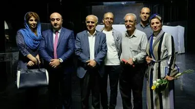 سفیر ارمنستان به تماشای تئاتر "آرسن" نشست