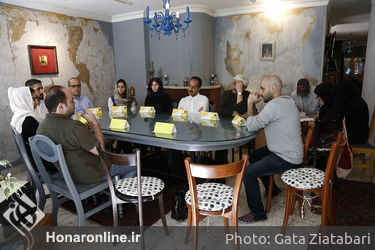 نشست و گفت و گو با طراحان استودیو برند Back Bone ارمنستان در گالری ژس