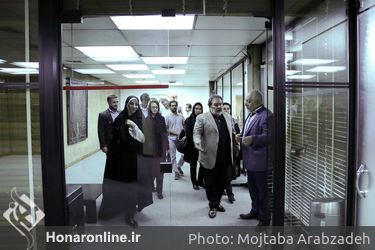 بازدید اعضای شورای شهر از نمایشگاه دوسالانه مجسمه سازی تهران در موزه هنرهای معاصر