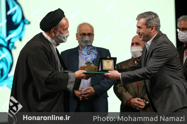 دومین دوره جایزه آیینه دار دوران «از باستانی پاریزی تا خواجوی کرمانی» در تالار وحدت