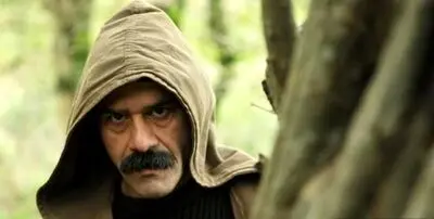 خاکسپاری صادق صفایی در جوار پدر و مادر