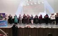 بزرگداشت مادر عروسک‌ها در جشنواره کودک