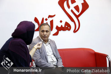 غرفه هنرآنلاین در سومین روز بیست و سومین نمایشگاه مطبوعات (1)