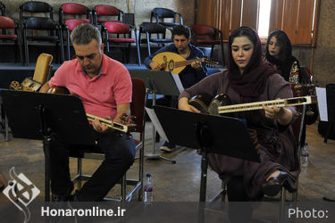 تمرین ارکستر سازهای ملی به رهبری فرهاد فخرالدینی