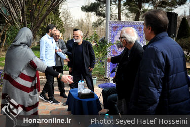مراسم هفته درختکاری با حضور اصحاب فرهنگ، هنر و رسانه در خانه هنرمندان تهران