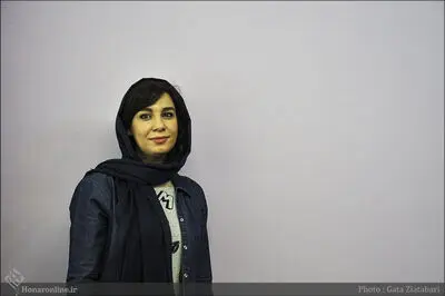 خالقی «سگ‌ها و استخوان‌های مادرم» را به تئاتر شهر می‌آورد