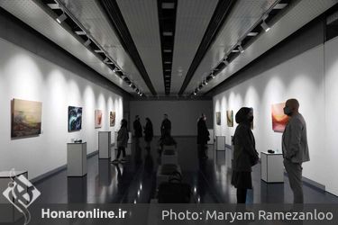 نمایشگاه تلفیقی نقاشی،خط و موسیقی اثر « یلدا دوستی» در گالری پردیس ملت
