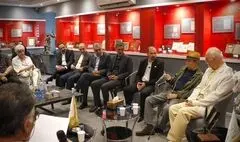 رونمایی از نقش‌برجسته چهره استاد علی نصیریان