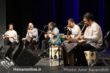 کنسرت گروه مستان نو در سی و پنجمین جشنواره موسیقی فجر