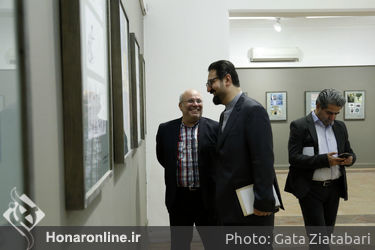 بازدید سید مجتبی حسینی از نمایشگاه تصویرگران معاصر جمهوری چک