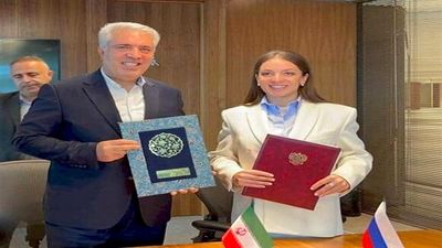Iran, Russia sign visa waiver deal for group tours

