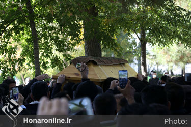 آرامگاه فردوسی در تعزیت آواز مردم ایران / وداع با خسرو خوبان محمدرضا شجریان