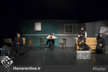نمایش "خانه ما" در تماشاخانه عمارت نوفل‌لوشاتو