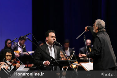 اجرای ارکستر ملی ایران به رهبری فریدون شهبازیان در تالار وحدت