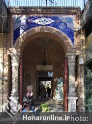 بازخوانی فرهنگ تصویری ایران از میان کاشی‌های موزه مقدم