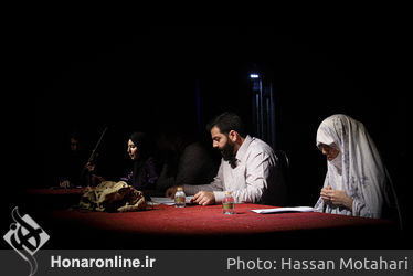 سومین روز از چهارمین جشنواره نمایشنامه خوانی دانشگاهی دفاع مقدس