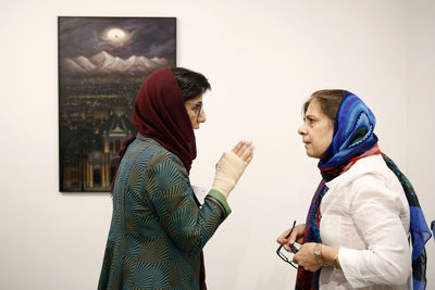 افتتاحیه‌ی نمایشگاه نقاشی‌های ثمیلا امیرابراهیمی در گالری هور