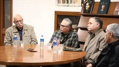 نشست کارنامه حرفه ای و آثار عزت الله انتظامی در خانه سینما برگزار شد