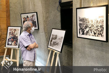مراسم اختتامیه نمایشگاه عکس «خنده بر آتش» در مجموعه فرهنگی هنری برج آزادی
