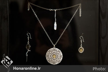 نمایشگاه زیورآلات تکتم فاضل و بهرام دشتی‌نژاد در گالری گلستان