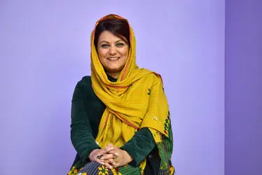 آذر نجیبی