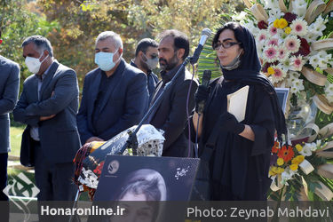 تشییع پیکر «پروین بهمنی» مادر لالایی ایران