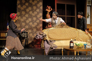 نمایش "بانوایان" در پردیس شهرزاد