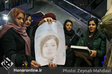 اکران مردمی فیلم "یک اتاق تاریک" در سینما آزادی