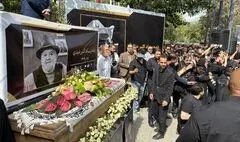 بدرقه اکبر عبدی در تالار وحدت
