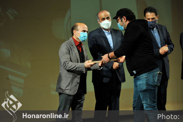 آیین پایانی نمایشگاه و جایزه عکس بنیاد رودکی « روایت سرباز » ویژه بزرگداشت اولین سالگرد عروج شهید قاسم سلیمانی»