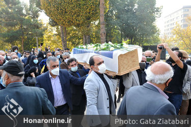  تشییع پیکر «ایران درّودی» در موزه هنرهای معاصر تهران